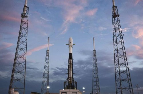 Elon Mask etirazların davam etdiyi İranda Starlink peyk internetini aktivləşdirib