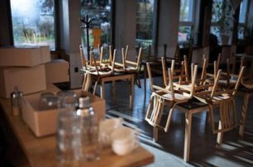 İtaliyada on minlərlə müəssisə bağlanma təhlükəsi ilə üzləşib