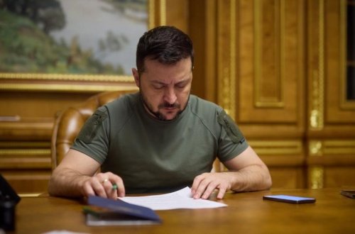 Zelenski Quterreşlə Zaporojye AES-dəki son vəziyyəti müzakirə edib