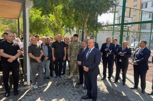 Nəsimi rayonunda sentyabr ayında səyyar qəbullarda sakinlərin müraciətləri dinlənildi