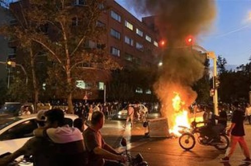 İranda etirazlar böyüyür: Qum vilayətində 50 nəfər SAXLANILDI