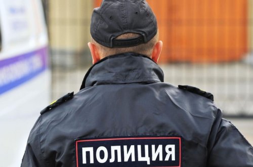 Polis əməkdaşlarına Rusiyanı tərk etmək qadağan edilib