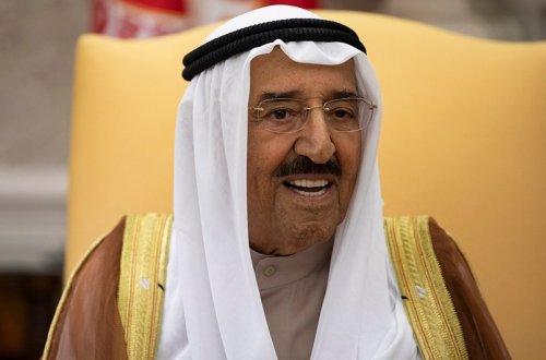 Küveyt əmiri hökumətin istefasını qəbul edib