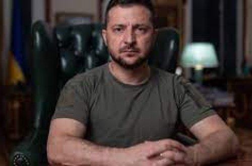 Zelenski Putinlə danışıqların mümkünsüzlüyünə dair sərəncam imzalayıb