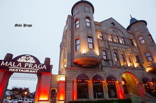 Bakıda restoranda inanılmaz olay: Toy sahibləri kütləvi şəkildə aldadıldı - Administrator tutuldu