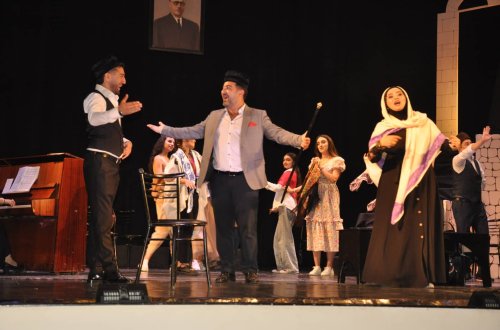 “Arşın mal alan” tamaşası fərqli formatda nümayiş olunub