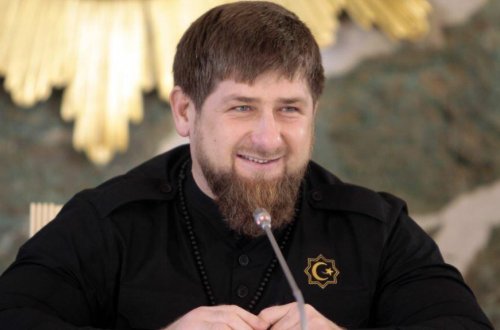 Putin Ramzan Kadırova general-polkovnik rütbəsi verdi