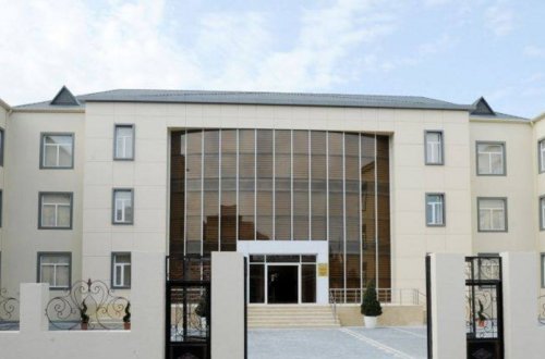 Bakıda şagirdin döyüldüyü məktəbin direktoru vəzifəsinin icrası başqa şəxsə tapşırılıb