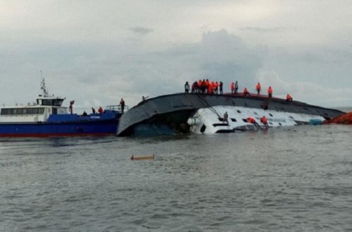 Xəzər dənizində Rusiya gəmiləri toqquşub, bir nəfər ölüb - YENİLƏNİB