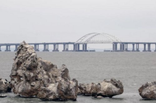 Krım körpüsündə yanğın başlayıb, hərəkət dayandırılıb