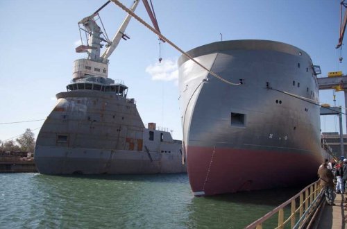 Kerç boğazında gəmi tıxacı yaranıb