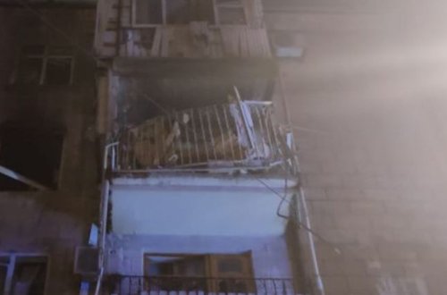 FHN: Bakıda beşmərtəbəli binada yanğınla bağlı təhqiqat aparılır