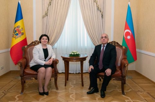 Əli Əsədov Moldovanın Baş naziri ilə görüşüb