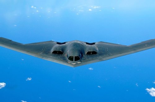 ABŞ-ın bombardmançı təyyarəsi tarixdə ilk dəfə Polşaya gəlib