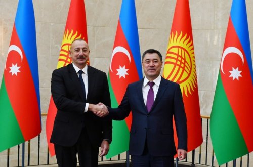 Qırğızıstan Prezidenti: 