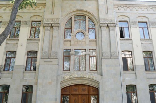 Səhiyyə Nazirliyi apteklərdə dərman qıtlığının yaranmasına münasibət bildirib