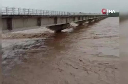 Nepalda daşqınlar və torpaq sürüşməsi baş verib: 33 ÖLÜ