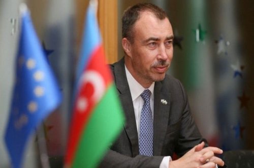 Группа наблюдателей ЕС отправилась в Ереван