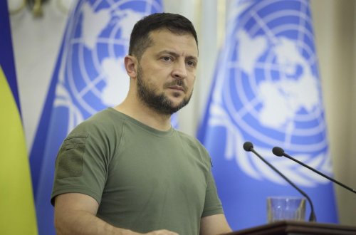 Zelenski Ukraynaya 725 milyon dollar yardım paketinə görə Baydenə təşəkkür edib