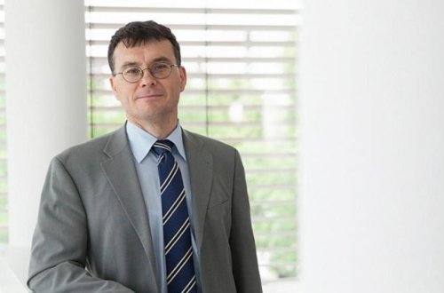 Alman alim Fransa Prezidentinə açıq etiraz məktubu yazaraq Azərbaycanı müdafiə edib