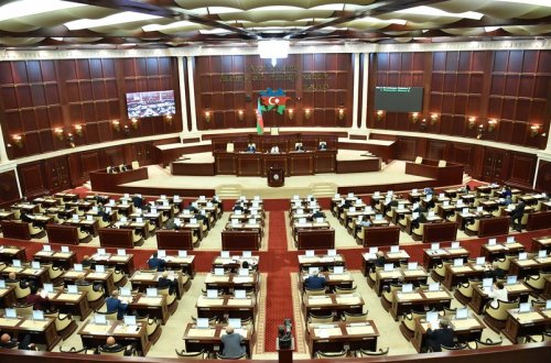 Milli Məclisin növbəti plenar iclası başlayıb