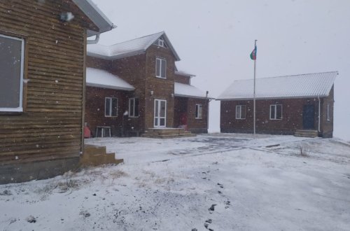 Şahdağa qar yağıb, Əyriçaydan sel keçib - FAKTİKİ HAVA