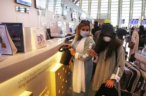 Səudiyyə Ərəbistanı bəzi hava limanlarında içki satışına icazə verməyi planlaşdırır