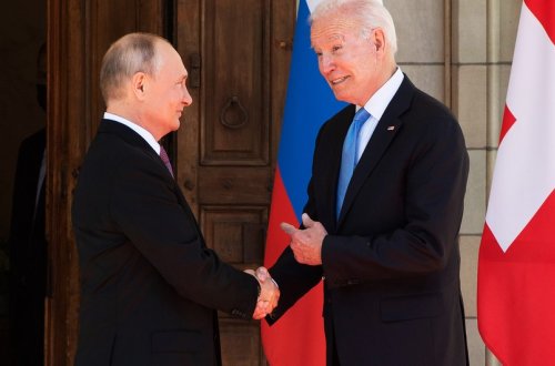 İndoneziya Putin-Bayden görüşünün təşkilinə hazır olduğunu açıqlayıb