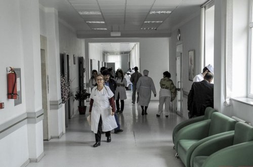 Şəki sakinləri toyda qidadan zəhərlənib