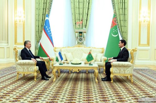 Özbəkistan və Türkmənistan liderləri arasında görüş olub