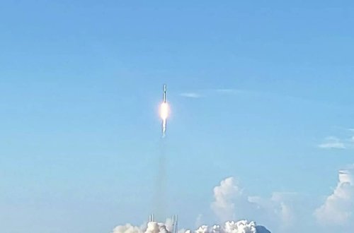 SpaceX daha 54 Starlink peykini orbitə göndərib