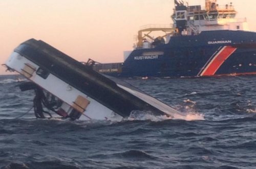 Niderlandda bərə və su taksisi toqquşub, 2 nəfər ölüb