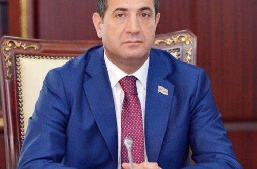 Mahir Abbaszadə heç vaxt tikinti işi ilə məşğul olmayan bir iş adamından 500 min manat rüşvət alıb