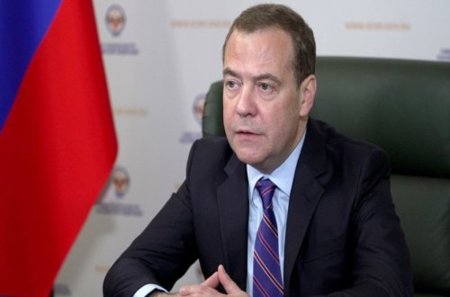 Medvedev: BMT TŞ-nin daimi üzvlərinin səlahiyyətləri toxunulmaz olmalıdır