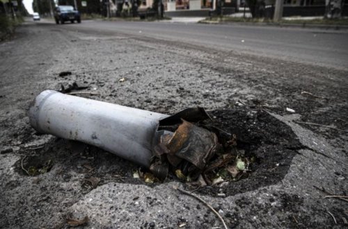 Rusiya ordusu Donetski atəşə tutub, ölən və yaralananlar var