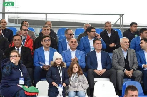 Milli Məclis Sədrinin birinci müavini Əli Hüseynli “Mingəçevir reqatası-2022” yarışında iştirak edib