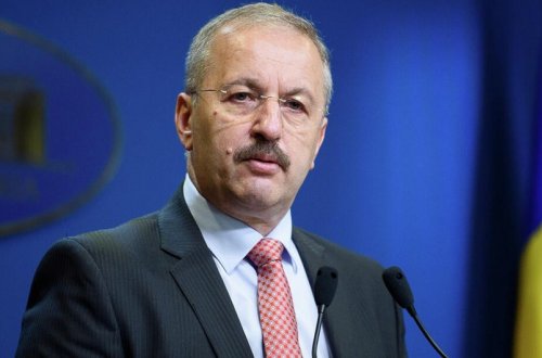 Rumıniyanın müdafiə naziri istefa verib