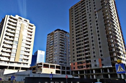 Qanunlara meydan oxuyan “İnter” MMC Bakıda yolu dağıtdı və sakinləri susuz qoydu - ÖZBAŞINALIQ!