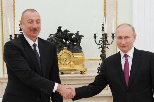Putin Azərbaycan və Ermənistan liderlərini Rusiyaya üçtərəfli sammitə dəvət edib