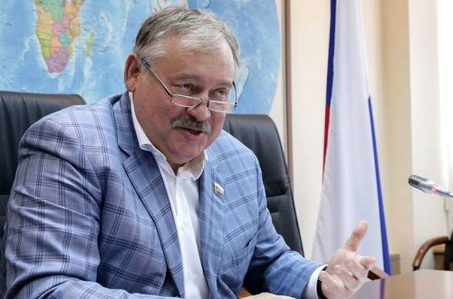 Rusiyalı deputat Ermənistanda 