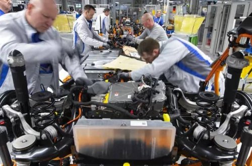 Alman şirkətlərinin dörddə biri işçiləri ixtisar etməyi planlaşdırır