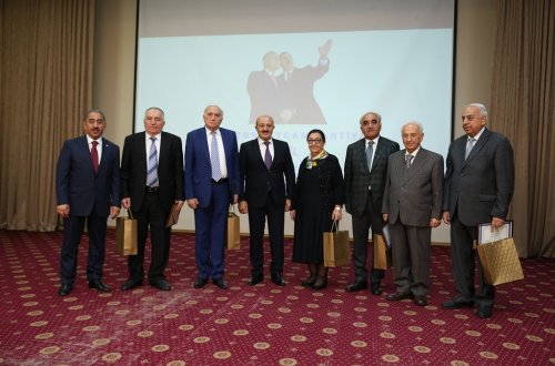 Nəsimi rayonunda Yeni Azərbaycan Partiyasının 30 illik yubileyi ilə bağlı tədbir keçirilib