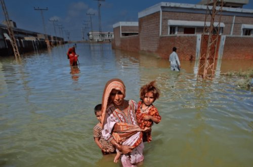 ABŞ Pakistana daşqınlarla mübarizə üçün 30 milyon dollar yardım edəcək