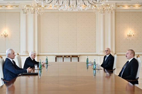 Prezident İlham Əliyev Rusiya Baş nazirinin birinci müavinini qəbul edib