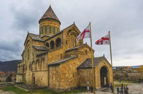 Gürcüstanda kilsə jurnalistlərə məhdudiyyətlər tətbiq etdi