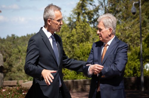 Finlandiya Prezidenti Stoltenberqlə NATO üzvlüyünü müzakirə edib