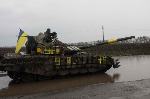 Ukrayna Baş Qərargahı: “Rusiyanın 45 qanadlı raketi, 4 helikopteri vurulub”