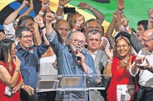 Braziliyada üçüncü Lula erası başlayır
