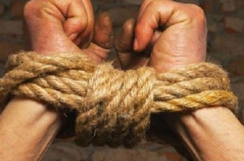 İranda professor hökumət qüvvələri tərəfindən oğurlandı - FOTO