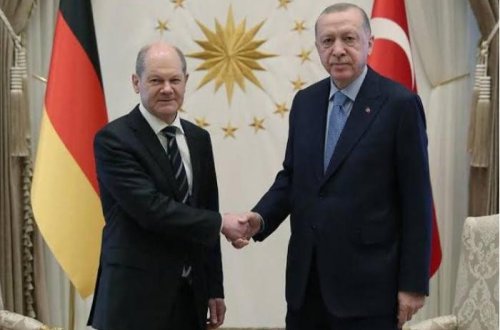 Ərdoğan Şoltsla Türkiyə-Aİ dialoqunu müzakirə edib